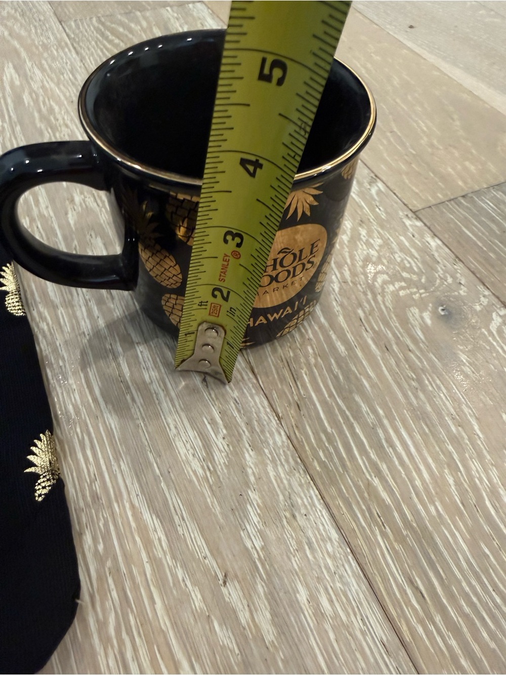 Whole Foods Market Tag Aloha exclusive to Hawaii black mug & zip clutch NWT - Picture 6 of 12